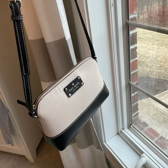 Black white Kate spade purse shoulder bag, leather grove street Millie - Picture 9 of 10